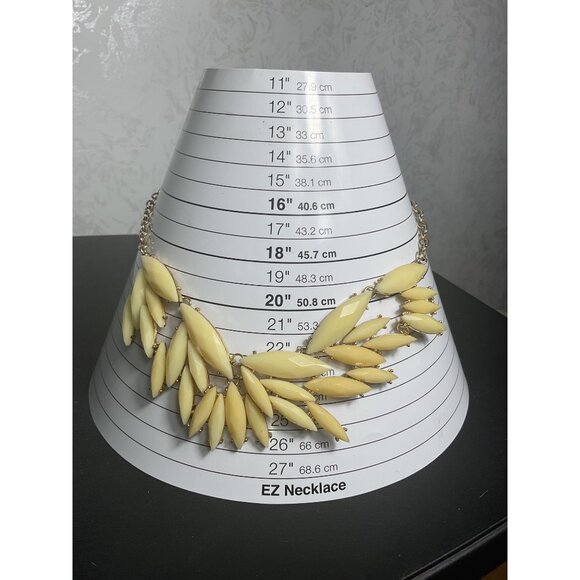 Vintage Style Gold & Cream Leaf Statement Necklace With Adjustable Chain - Picture 2 of 4